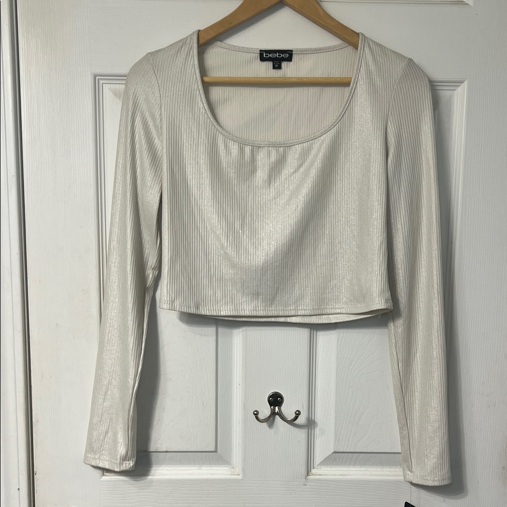 Bebe Cream/Ivory Long Sleeve Shimmer Crop Top Size Medium Y2K 90s Minimalist